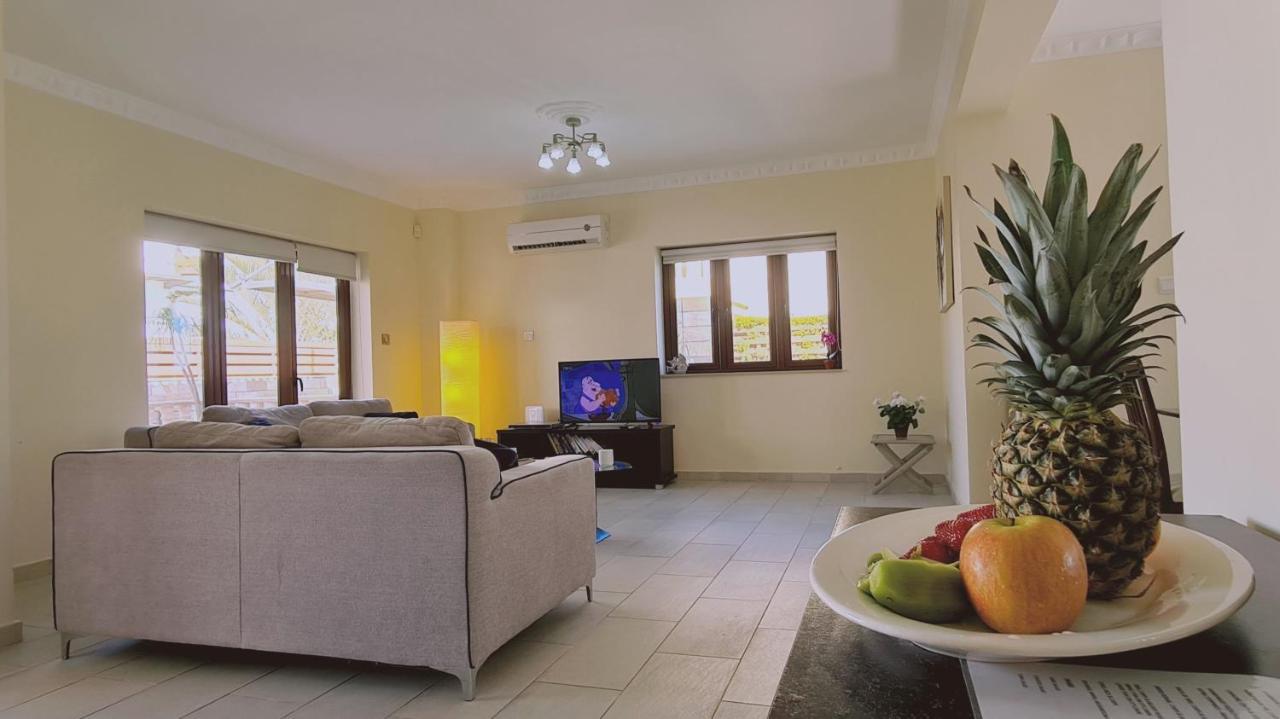 Stay Ocean View Villa Paralimni Buitenkant foto